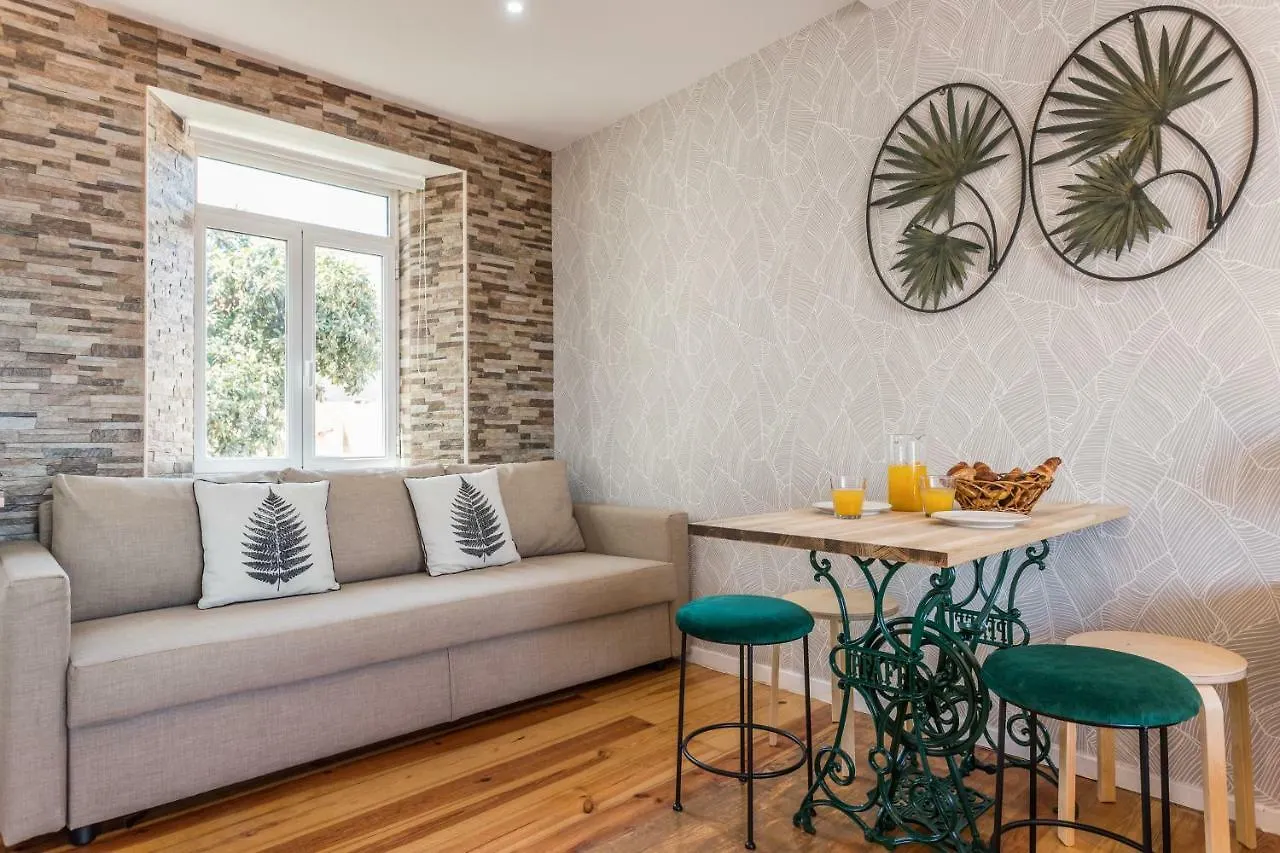 Alfama Vintage Studio Apartment W/ Riverview - By Lu Holidays Lizbona
