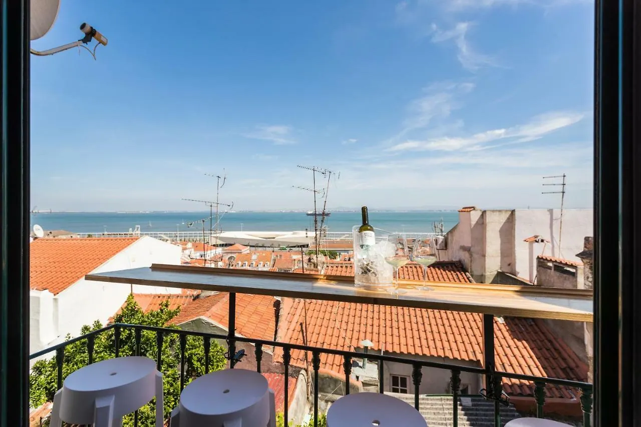 Alfama Vintage Studio Apartment W/ Riverview - By Lu Holidays Lizbona Portugalia